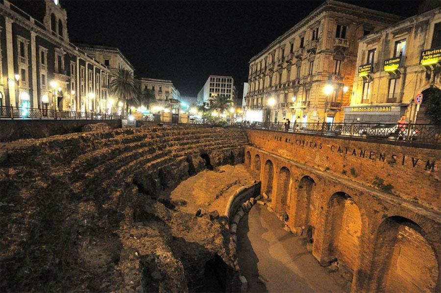 Central Station House Daniele كاتانيا المظهر الخارجي الصورة